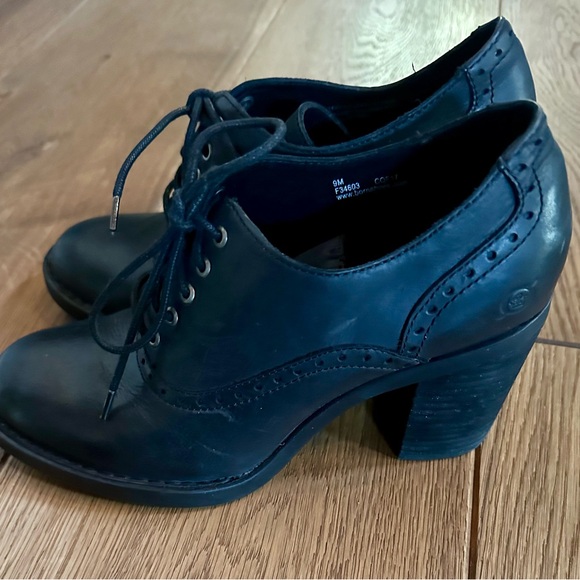 Born Black Oxford Shoes - Picture 2 of 5
